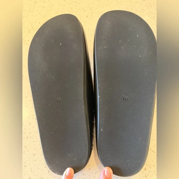 Womens Black Leather Slip-On Clogs with Stud Detail - size 10 - Picture 3 of 5